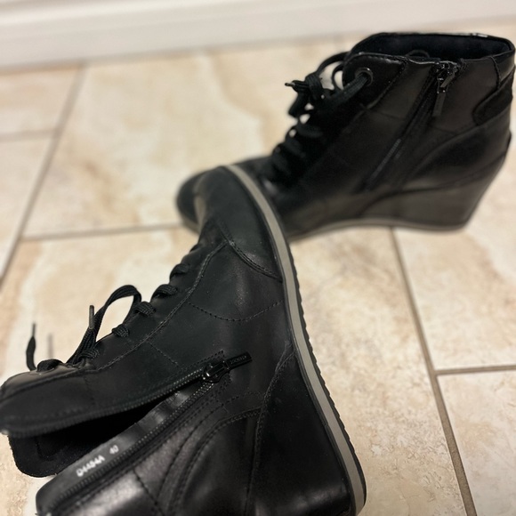 GEOX Ankle Boots - Picture 6 of 10